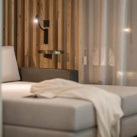 Hotel Klosterhof - Alpine Hideaway & 4*